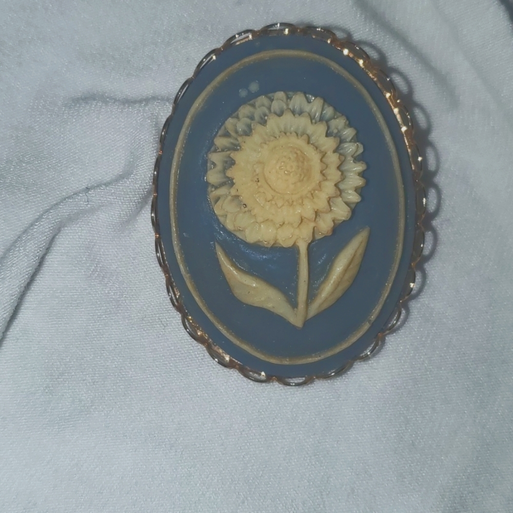 Brooch